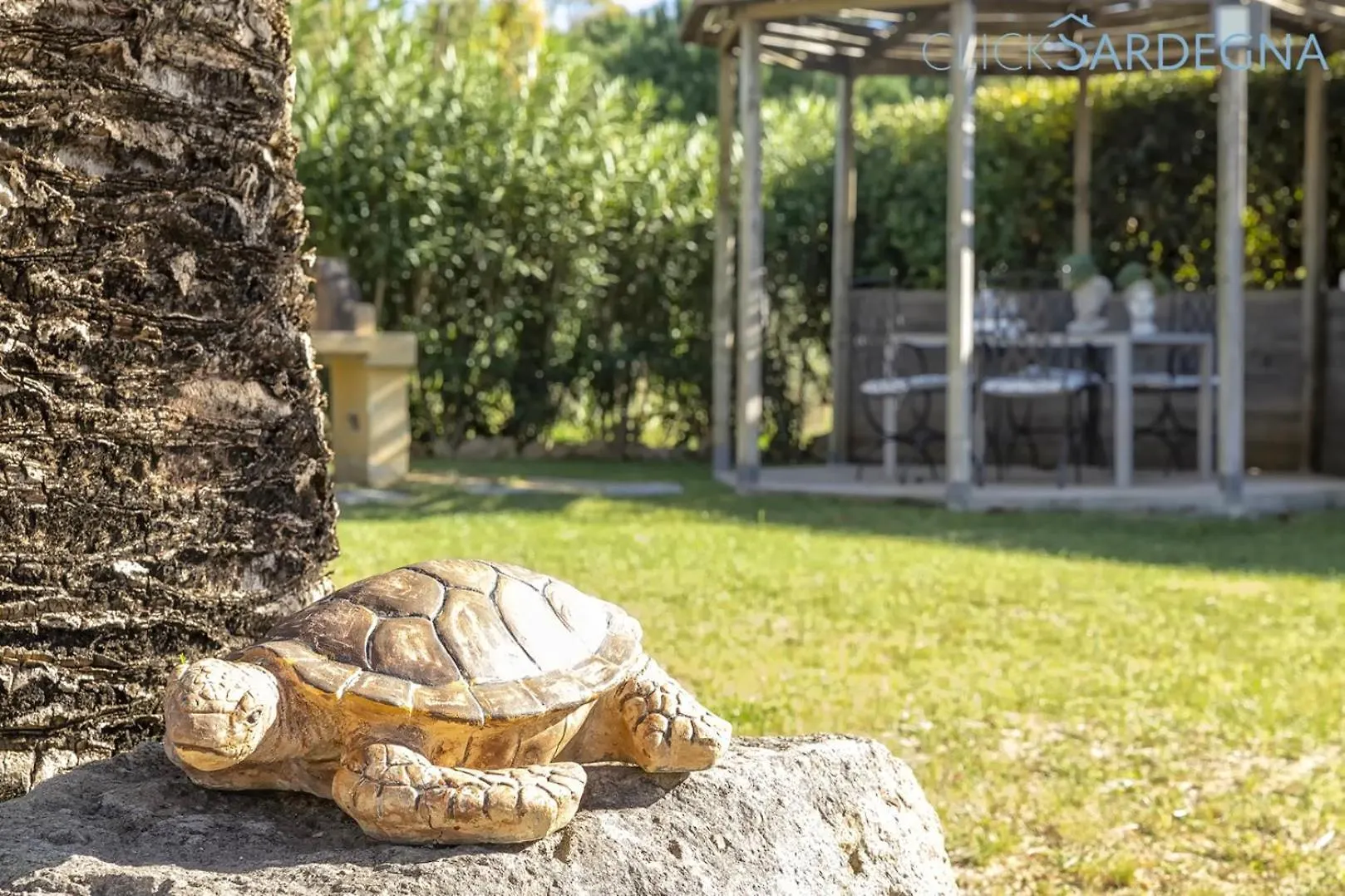 Large Villa Mediterranea In The Heart Of Coral Shore With Swimming Pool Large Garden With Palm Trees Alghero Itália