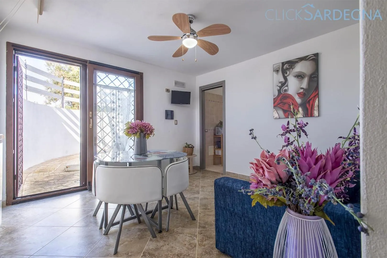Large Villa Mediterranea In The Heart Of Coral Shore With Swimming Pool Large Garden With Palm Trees Alghero
