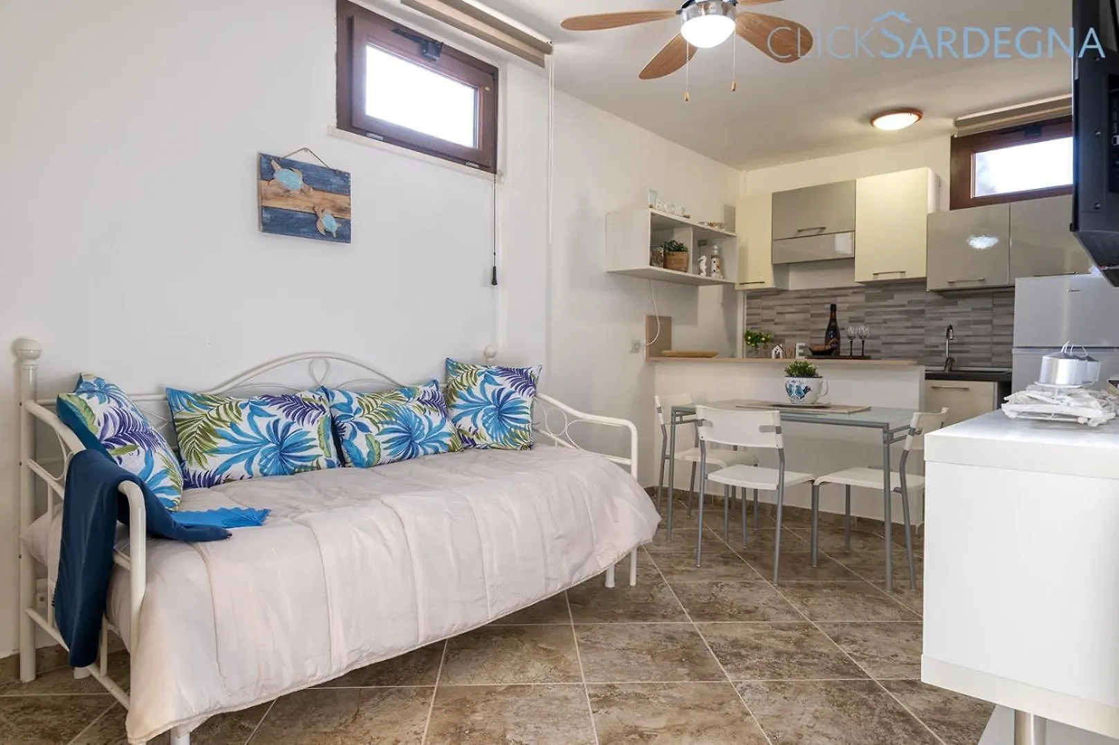 Large Villa Mediterranea In The Heart Of Coral Shore With Swimming Pool Large Garden With Palm Trees Alghero