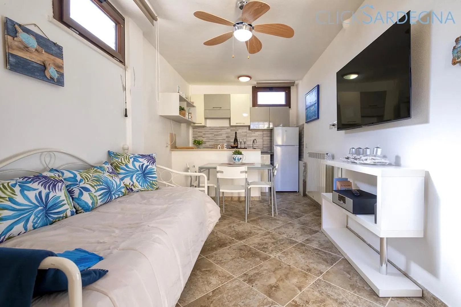Large Villa Mediterranea In The Heart Of Coral Shore With Swimming Pool Large Garden With Palm Trees Alghero Itália